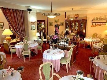 Hotel La Chaum'Yerres Chaumes-en-Brie Екстериор снимка
