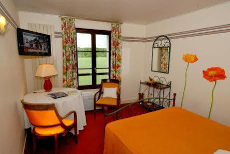 Hotel La Chaum'Yerres Chaumes-en-Brie Екстериор снимка